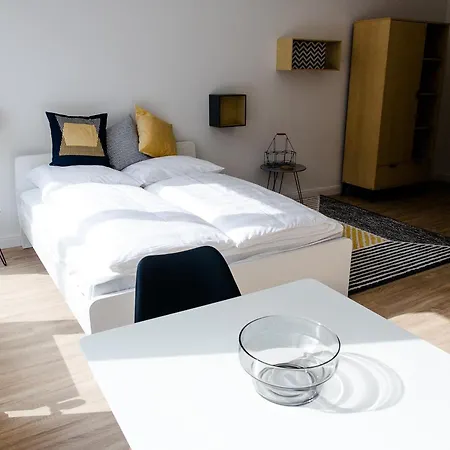 Louis & Louise Neustadt I Digital Check In * Brema