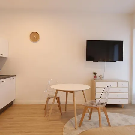 Louis & Louise Neustadt I Digital Check In Brema