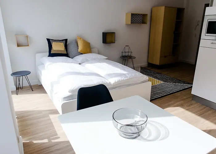 Louis & Louise Neustadt I Digital Check In * Brema