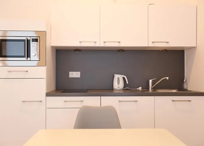 Louis & Louise Neustadt I Digital Check In Brema